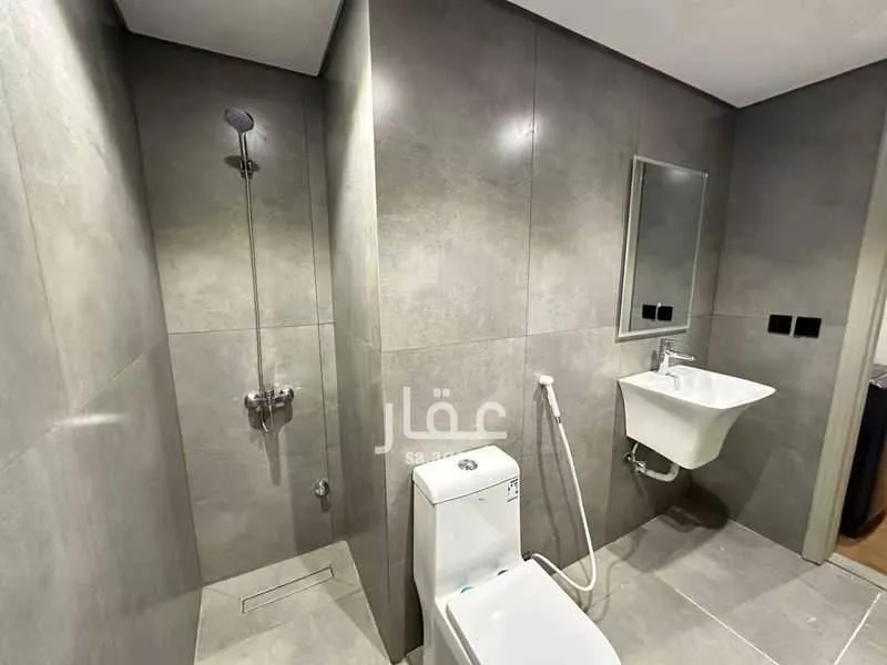 2 bedroom apartment in Al Salamah 7