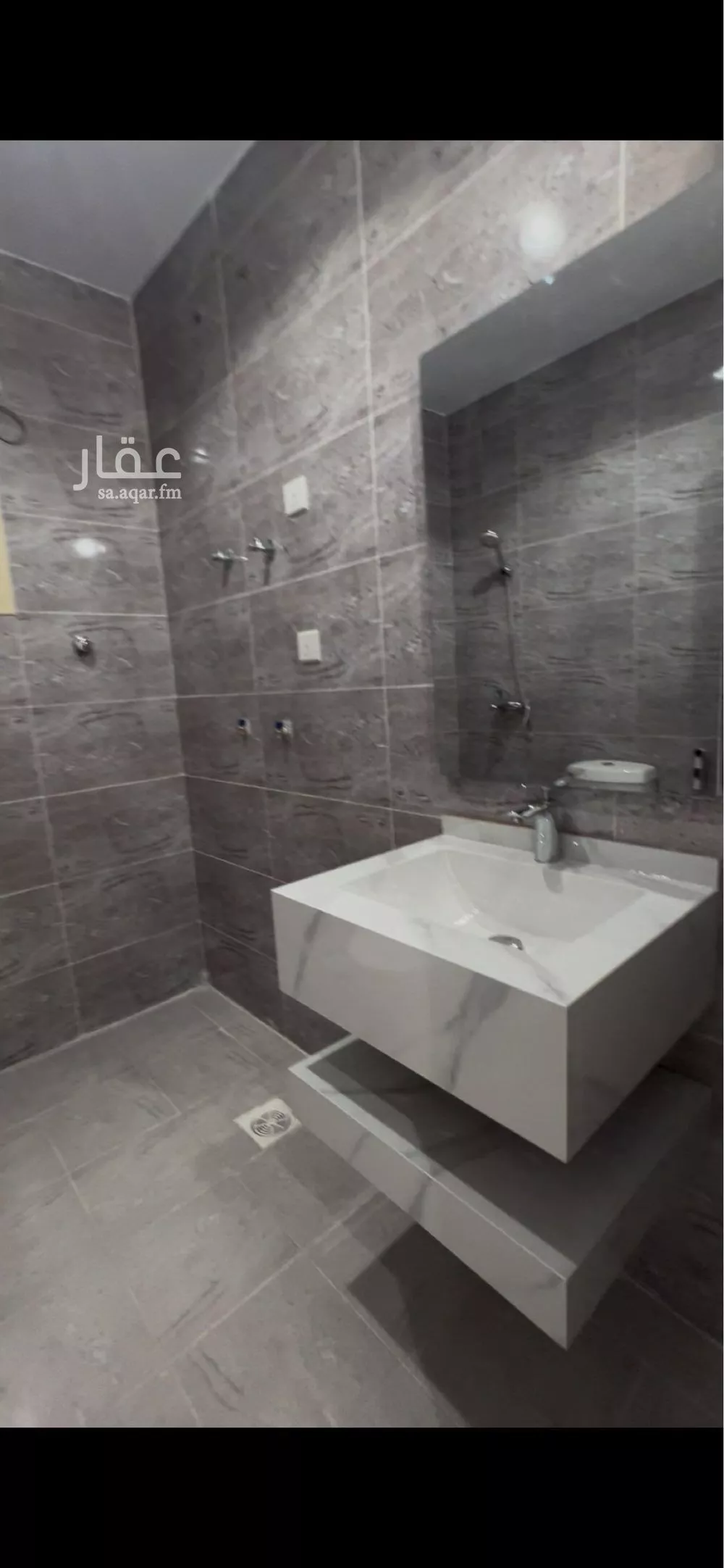 4 bedroom apartment in Um Hableen 7