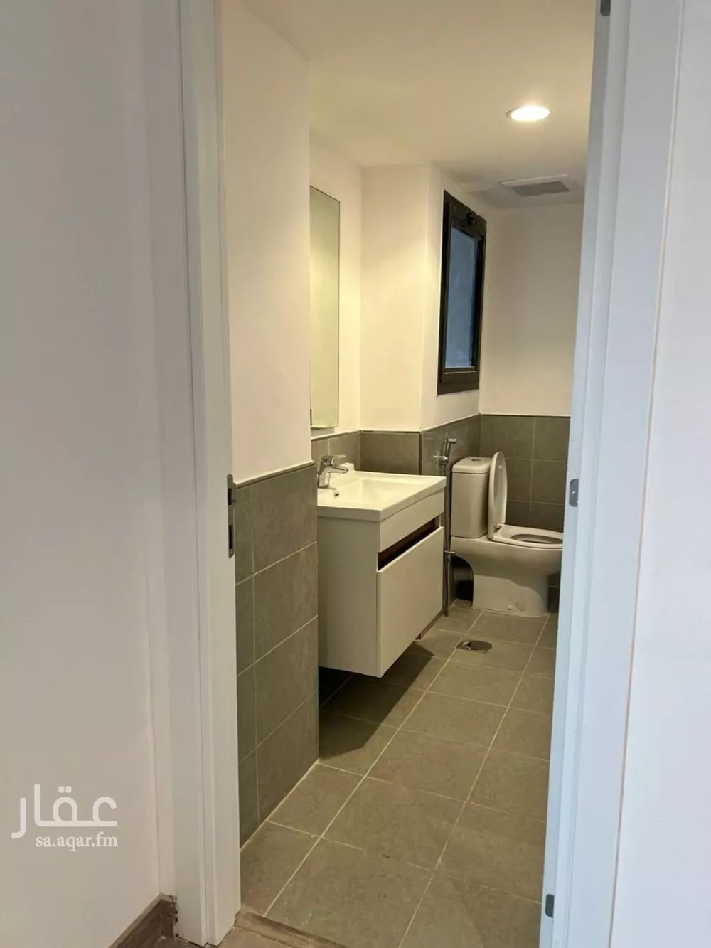 7 bedroom apartment in Al Hamdaniyah 17