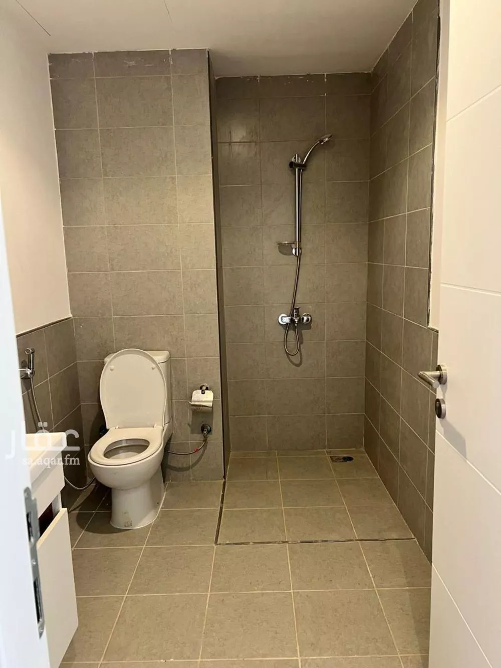 7 bedroom apartment in Al Hamdaniyah 24