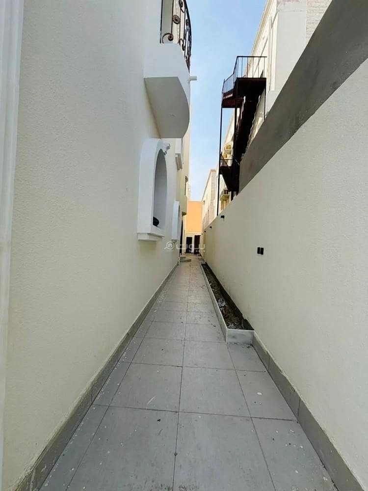 4 bedroom villa in Al Shati, Jeddah 3