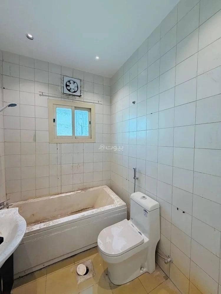 4 bedroom villa in Al Shati, Jeddah 21