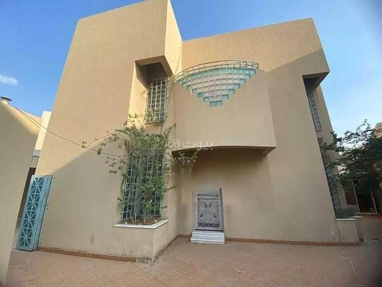 6 bedroom villa in Al Mursalat, Riyadh 2