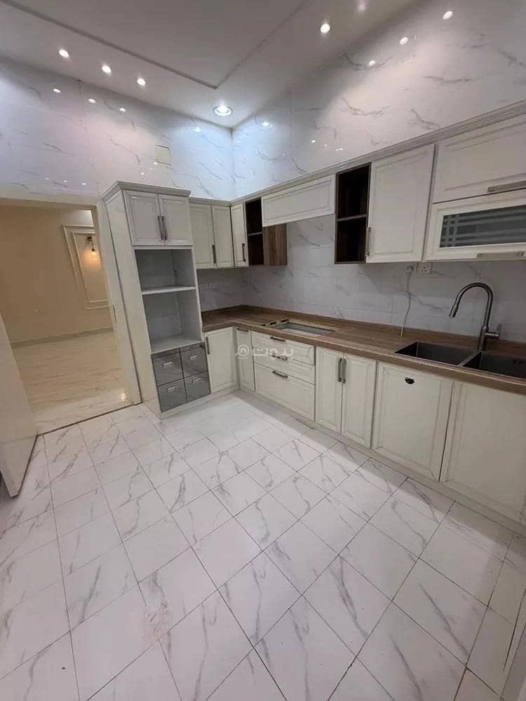 4 bedroom villa in Al Hazm, Riyadh 18
