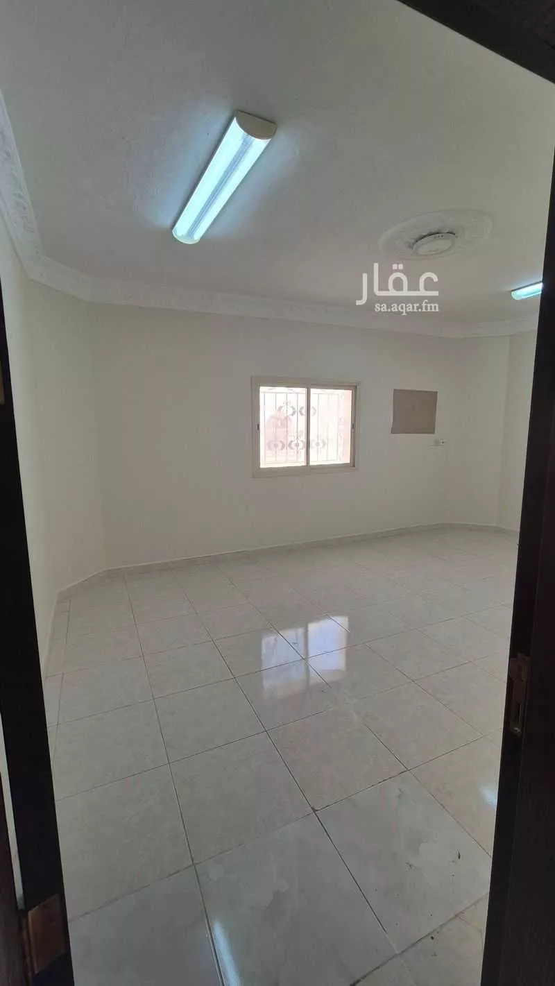 شقة 5 غرف في الندى 10