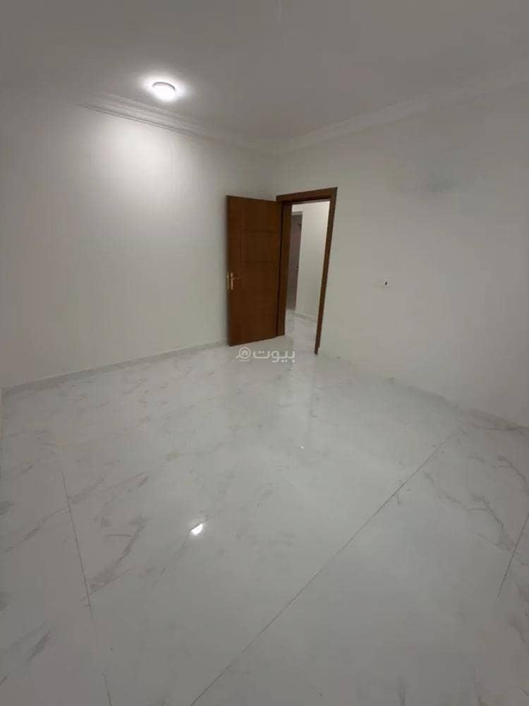 3 bedroom apartment in Al Thuqbah, Eastern Province 9