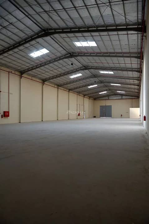 warehouse in Al Sulay, Riyadh 8