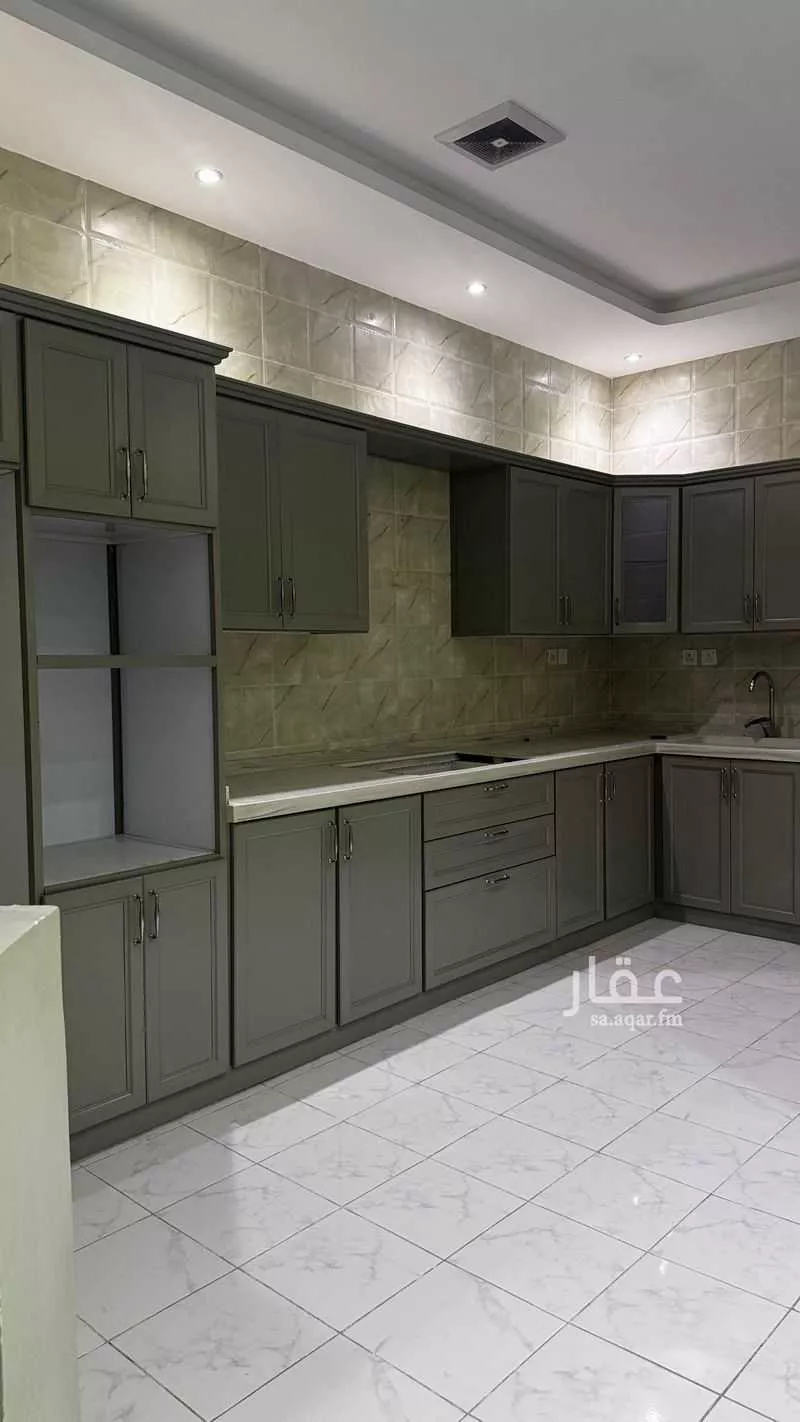 6 bedroom apartment in Al Wurud 7