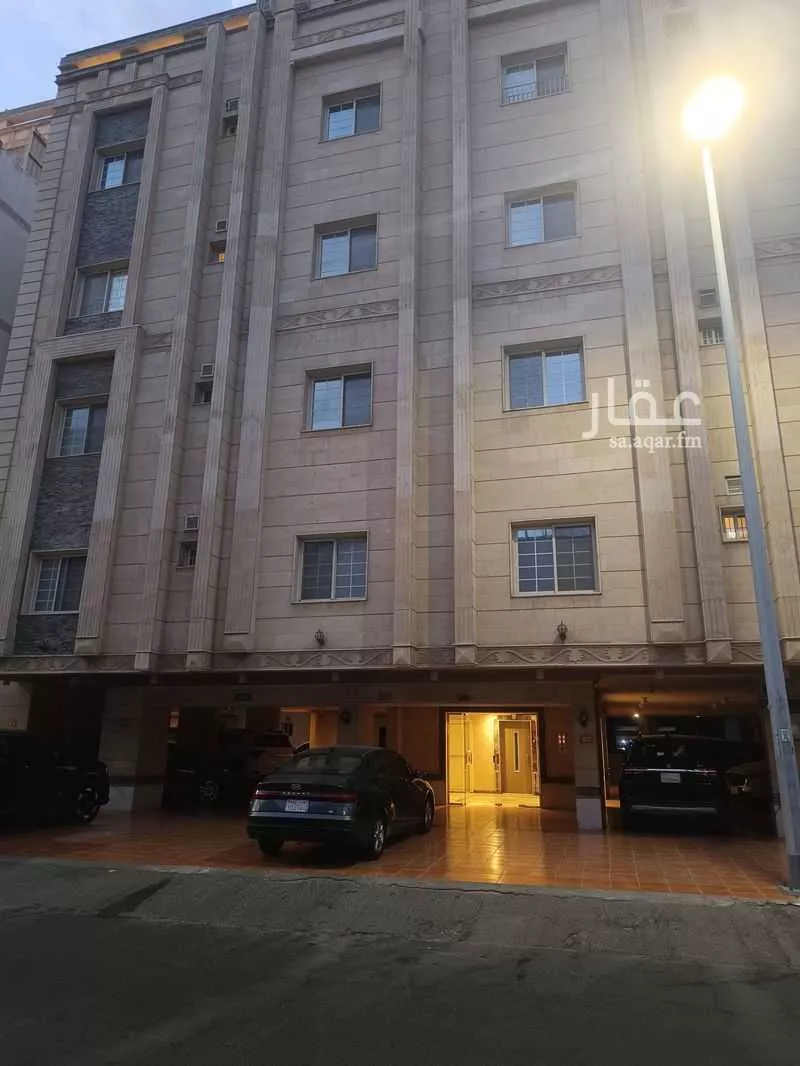 3 bedroom apartment in Al Rawdah 13