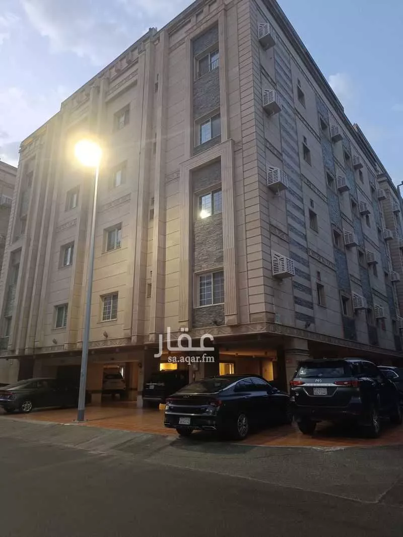 3 bedroom apartment in Al Rawdah 14