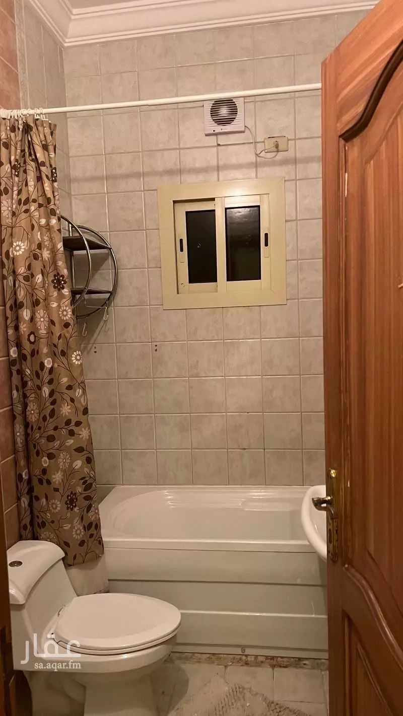 4 bedroom apartment in Al Salamah 6
