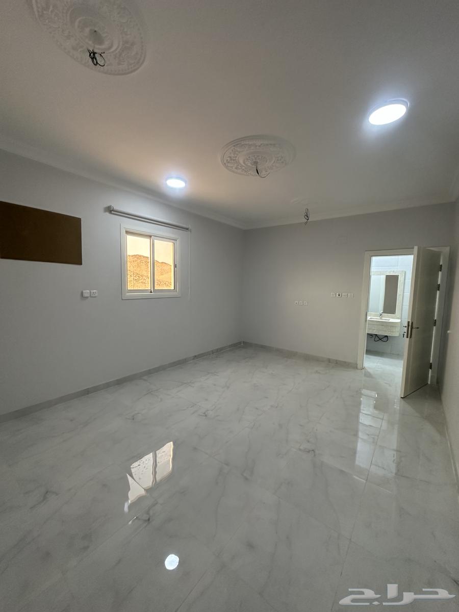 4 bedroom apartment in Al Sahluj, Madinah 3