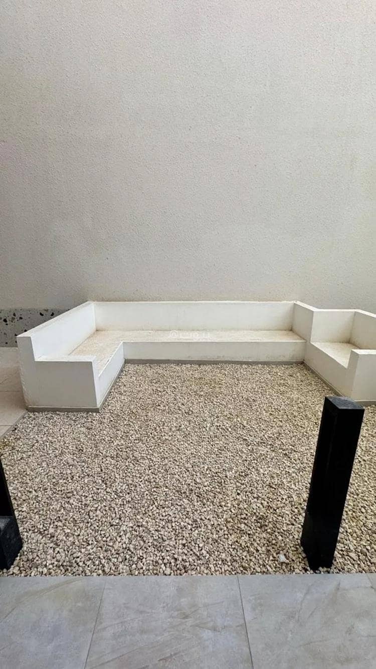 5 bedroom villa in King Khalid International Airport, Riyadh 7