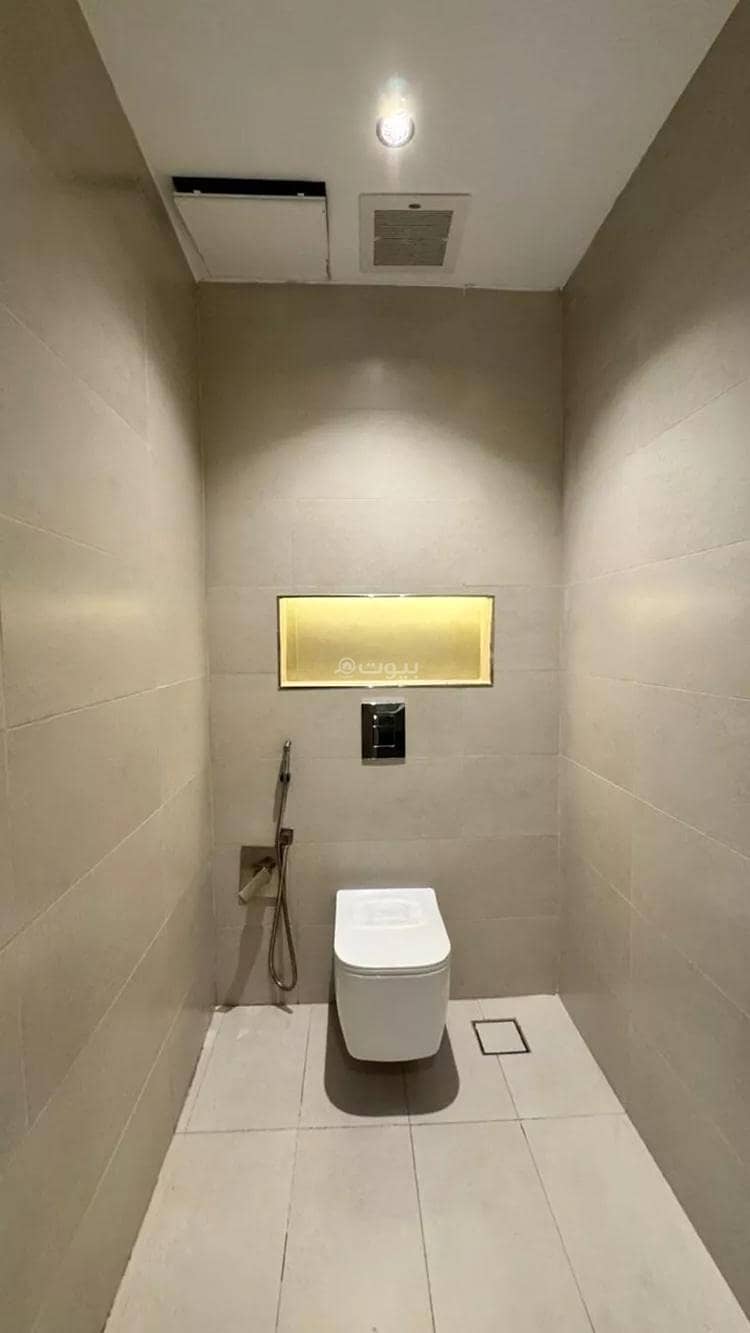 5 bedroom villa in King Khalid International Airport, Riyadh 23