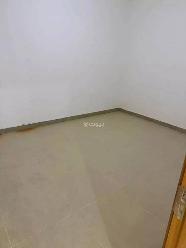 5 bedroom villa in Khuzam, Riyadh 9
