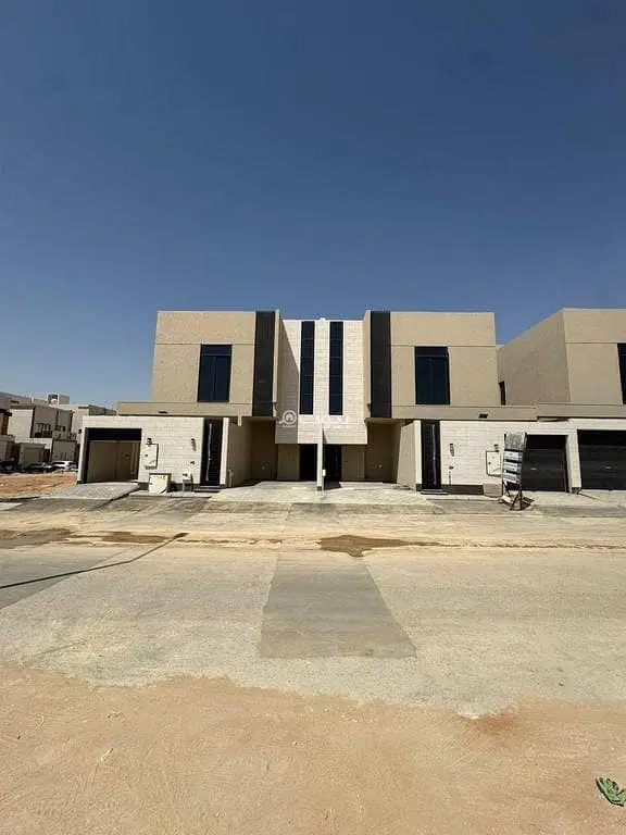 3 bedroom villa in Al Janadriyah, Riyadh 4