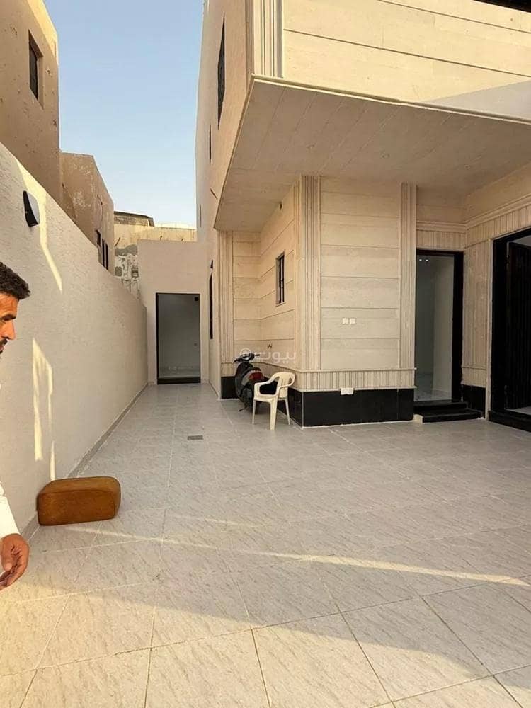 4 bedroom villa in Al Uraija Al Gharbiyah, Riyadh 4