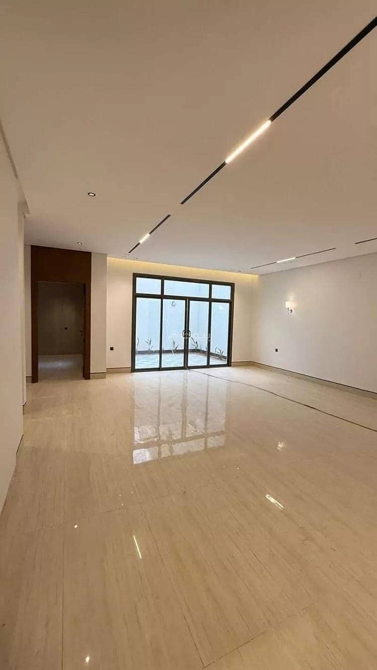 6 bedroom villa in Al Mahdiyyah, Riyadh 23