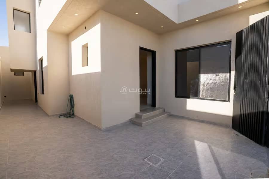 6 bedroom villa in Al Janadriyah, Riyadh 9