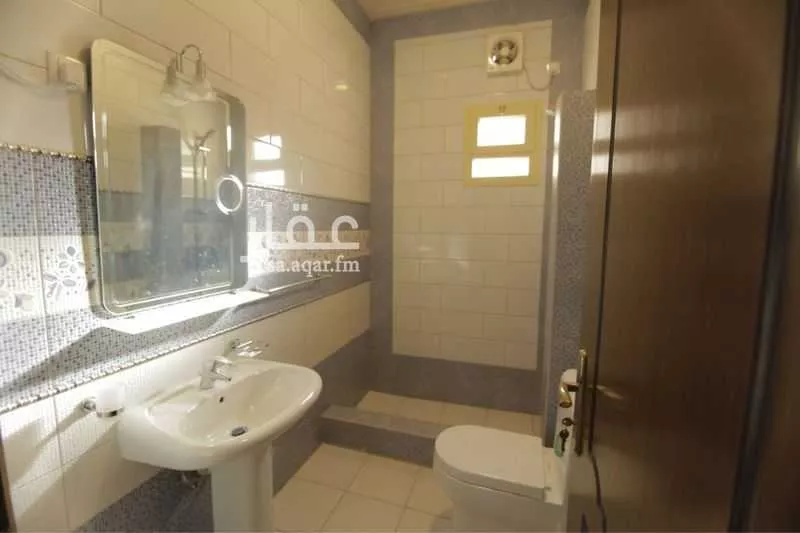 4 bedroom apartment in Al Rehab 16