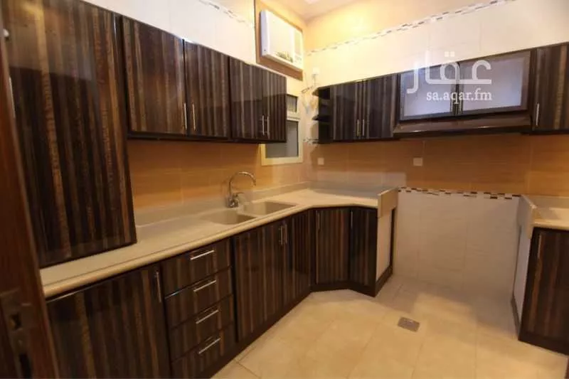 4 bedroom apartment in Al Rehab 10