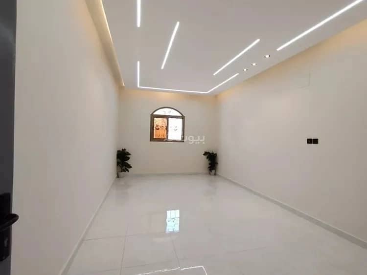 4 bedroom apartment in Dahiat King Fahd, Eastern Province 12