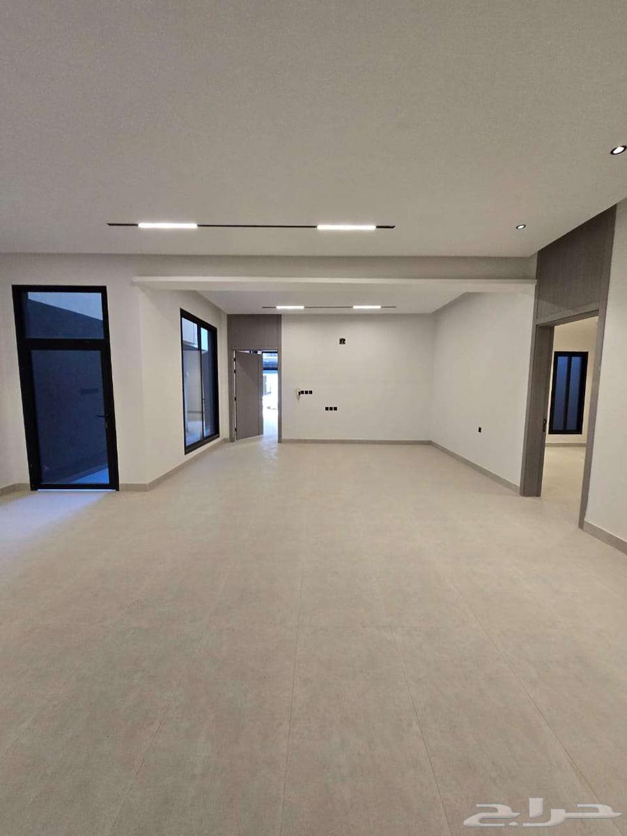 5 bedroom apartment in Al Murjan 10