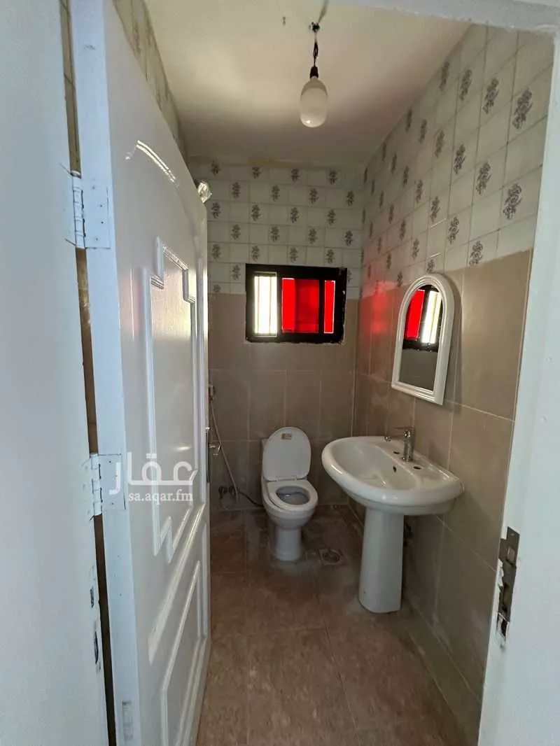2 bedroom apartment in Mishrifah 4