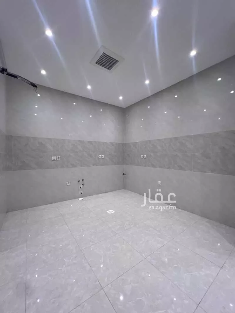 5 bedroom apartment in Al Marwa 11
