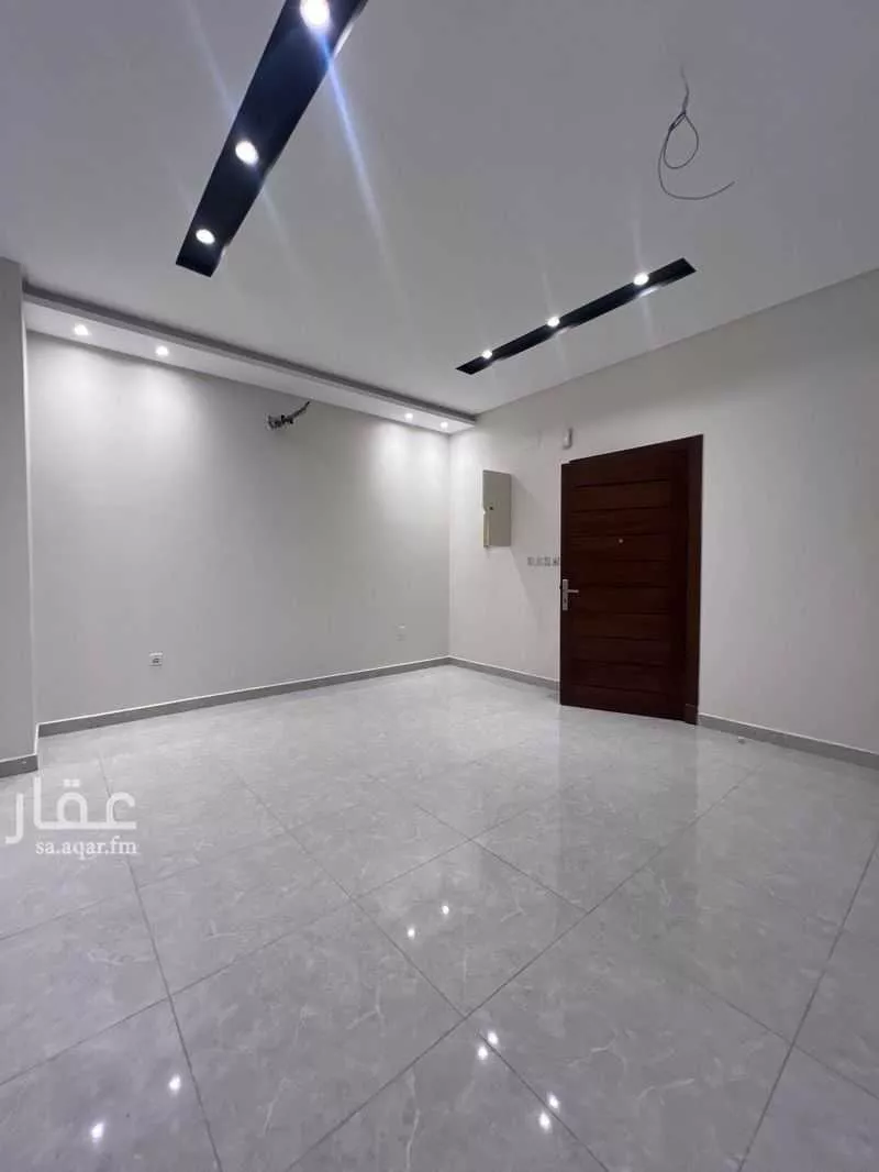 5 bedroom apartment in Al Marwa 10