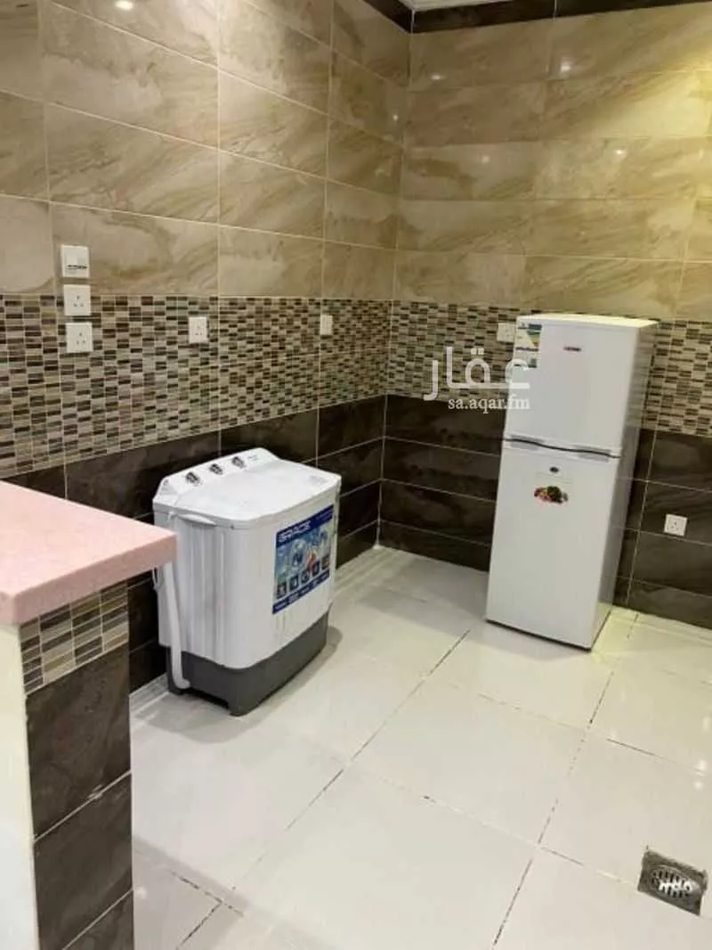 2 bedroom apartment in Al Hamdaniyah 9