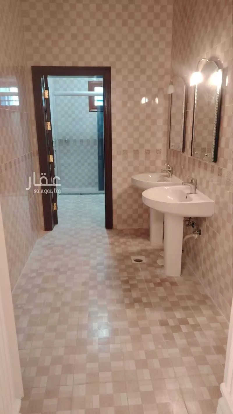 فيلا 6 غرف في أبرق الرغامة 7