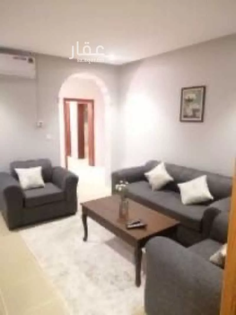 2 bedroom apartment in Al Shati 12