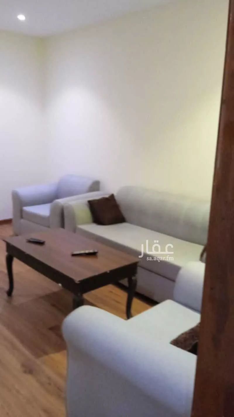 2 bedroom apartment in Al Shati 4