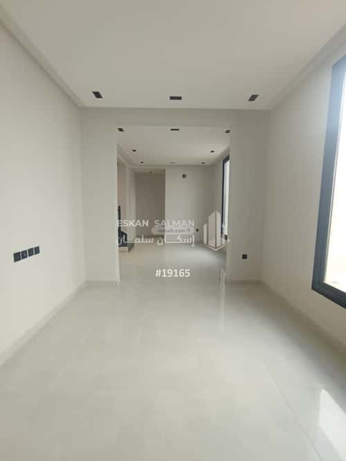 5 bedroom apartment in Al Janadriyah 4