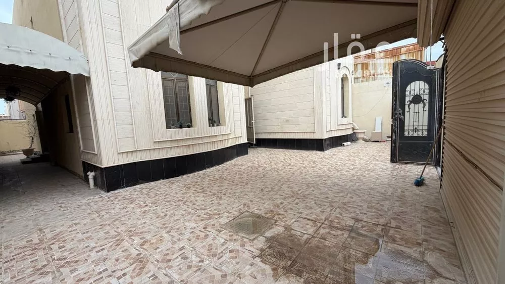 4 bedroom villa in Ash Shulah 2