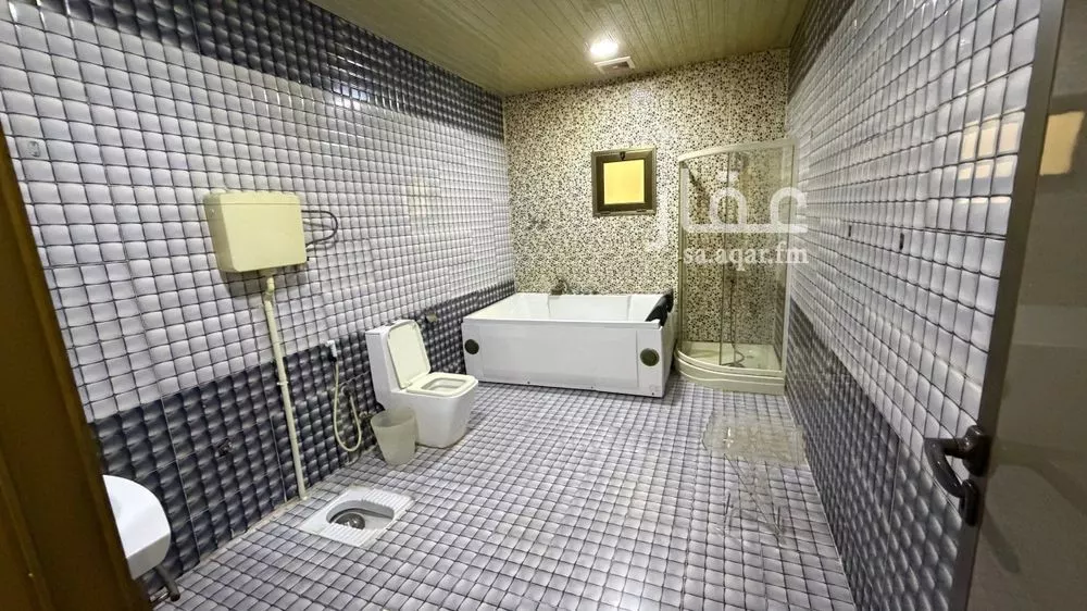 4 bedroom villa in Ash Shulah 26