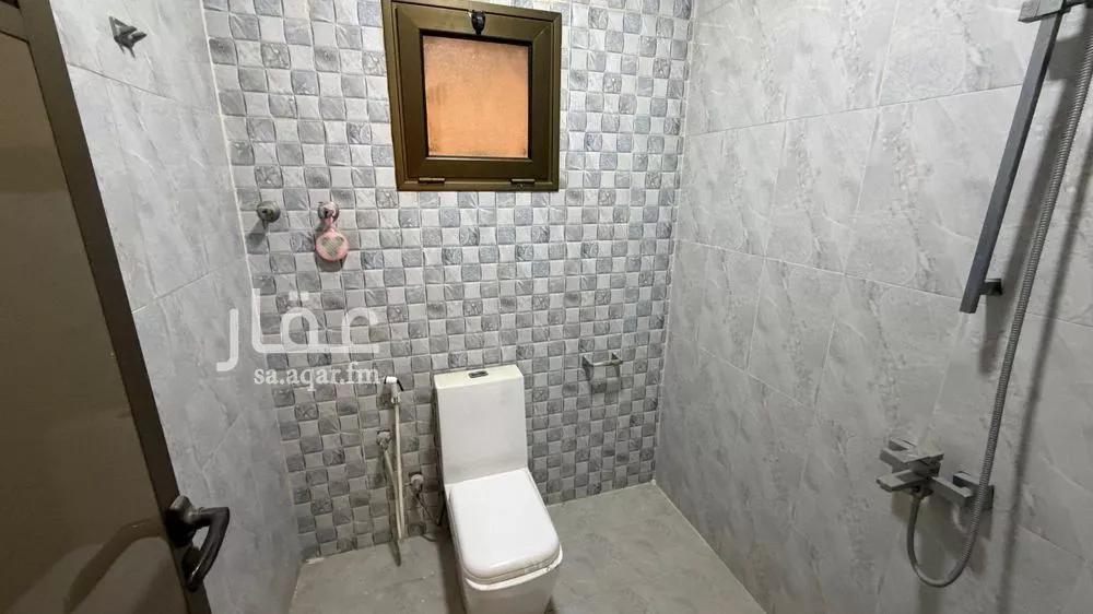 4 bedroom villa in Ash Shulah 9