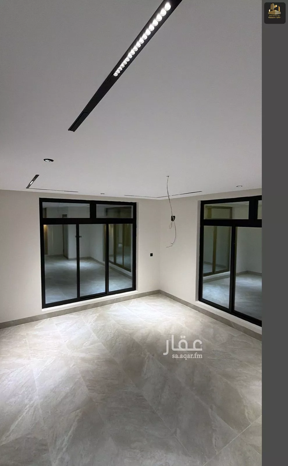 فيلا 6 غرف في الشرق 11