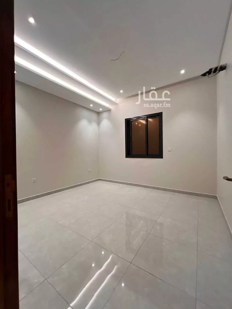 5 bedroom apartment in Al Marwa 4