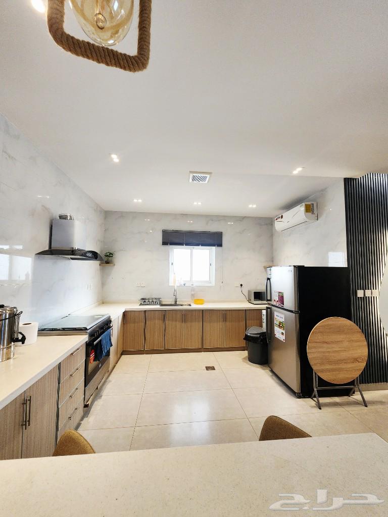 3 bedroom villa in Az Zomorod, Jeddah 7