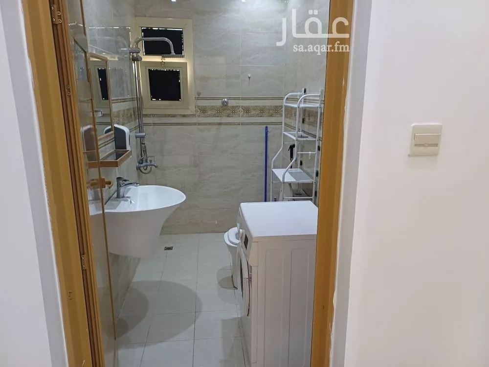 شقة 1 غرف في لبن 5