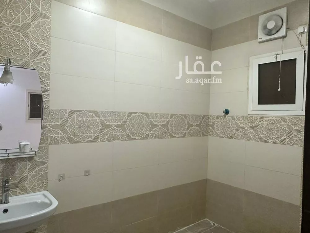 4 bedroom apartment in Al Bashaer 11