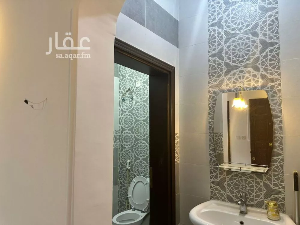 4 bedroom apartment in Al Bashaer 6
