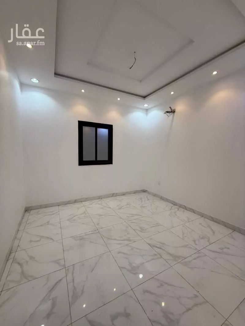 4 bedroom apartment in Az Zomorod 4