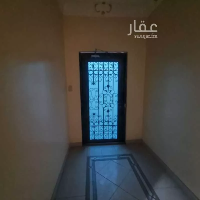 فيلا 12 غرف في احد 23