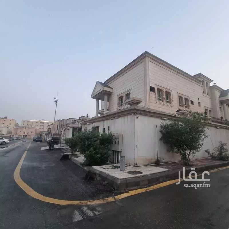 فيلا 12 غرف في احد 6