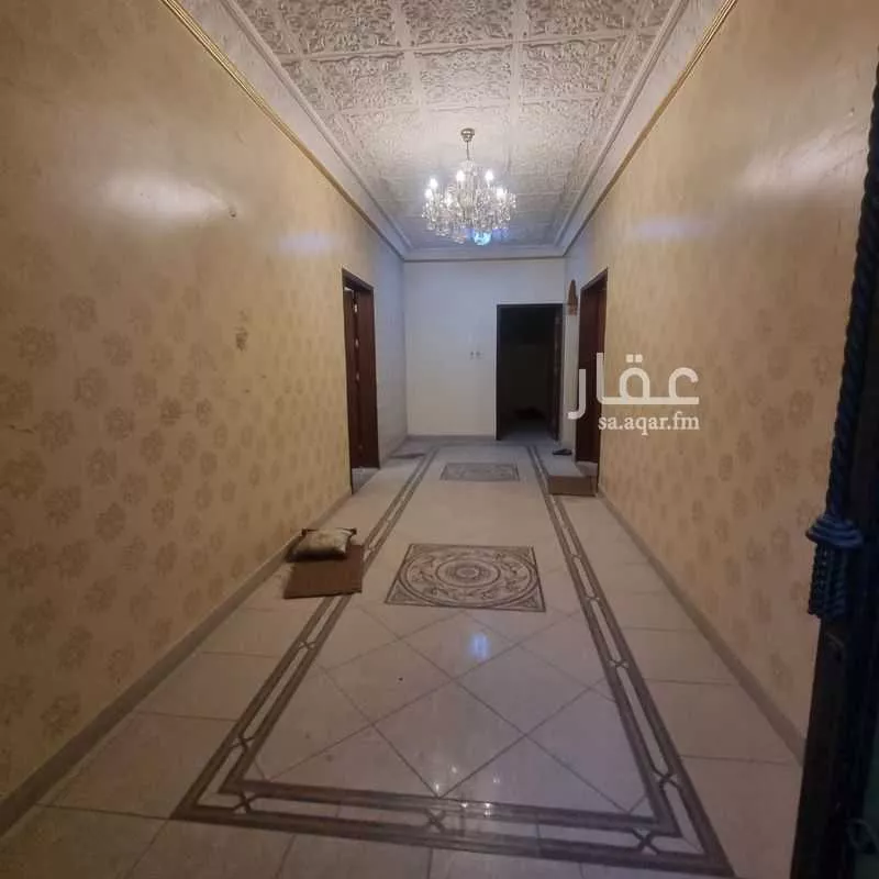 فيلا 12 غرف في احد 10