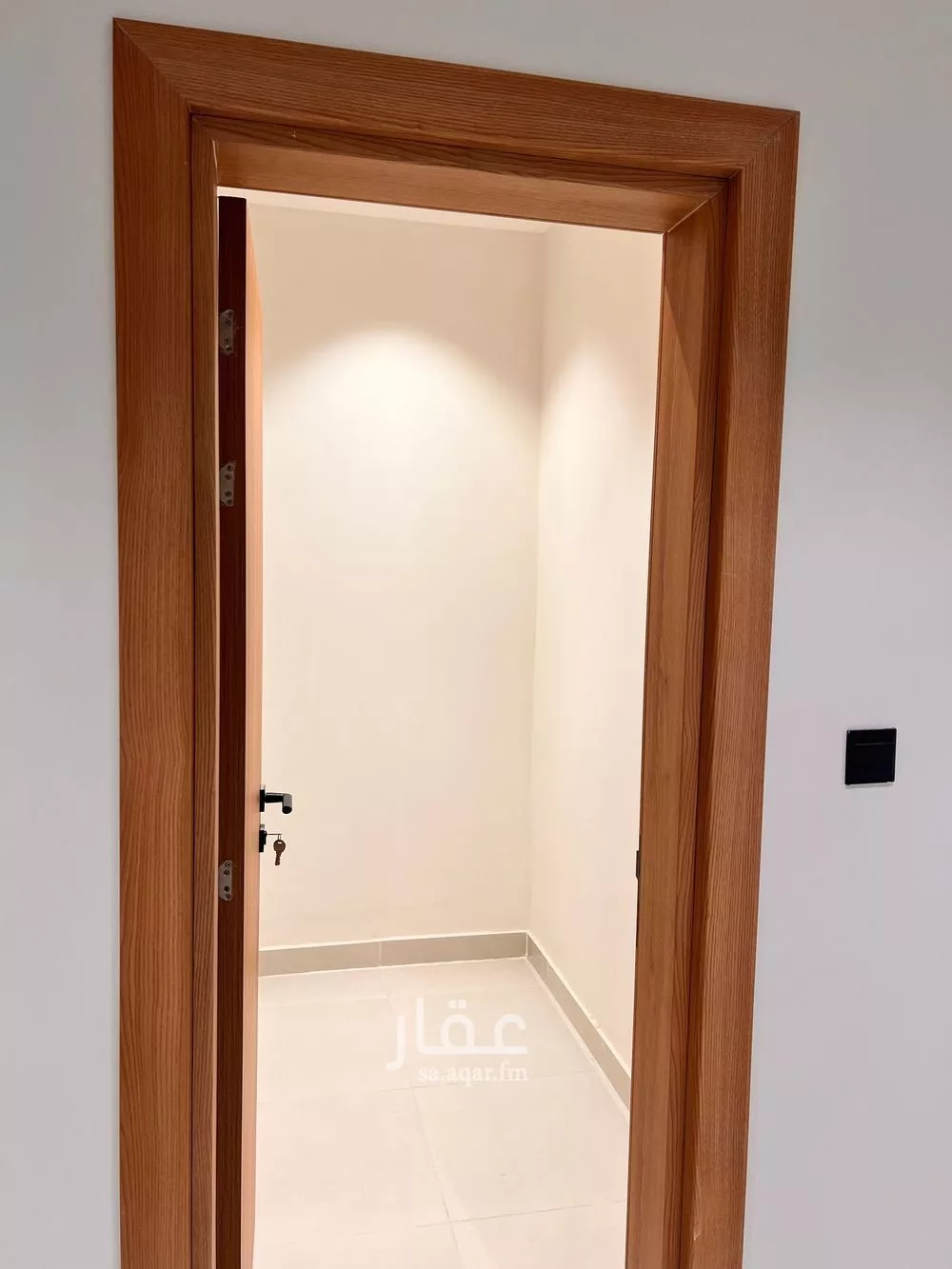 شقة 3 غرف في النزهة 20