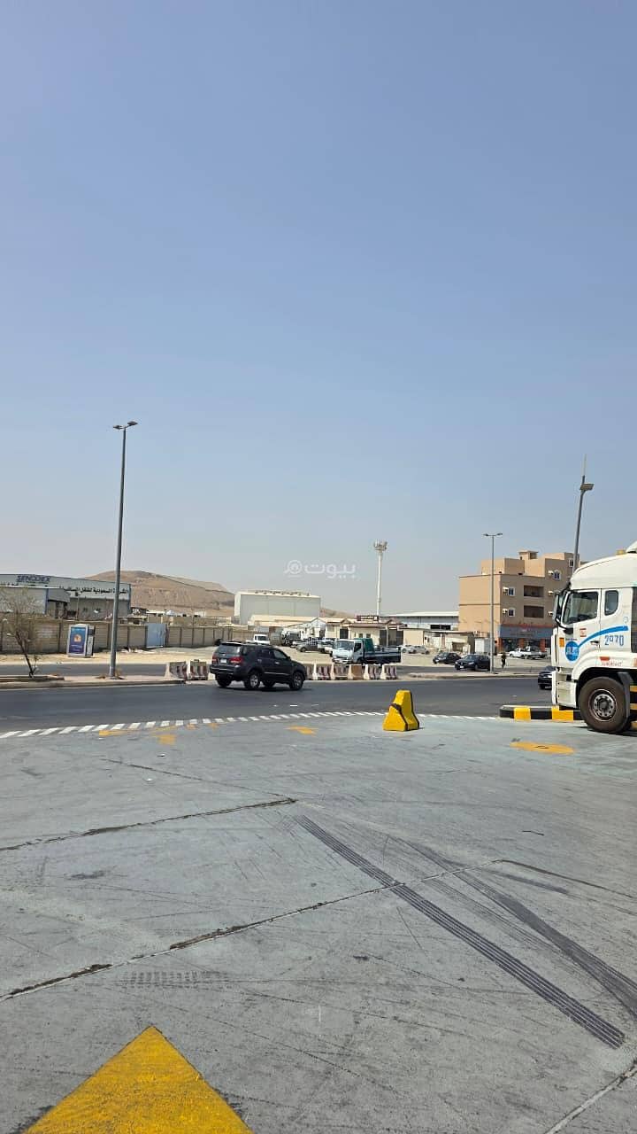 shop in Umm Al Silm, Jeddah 15